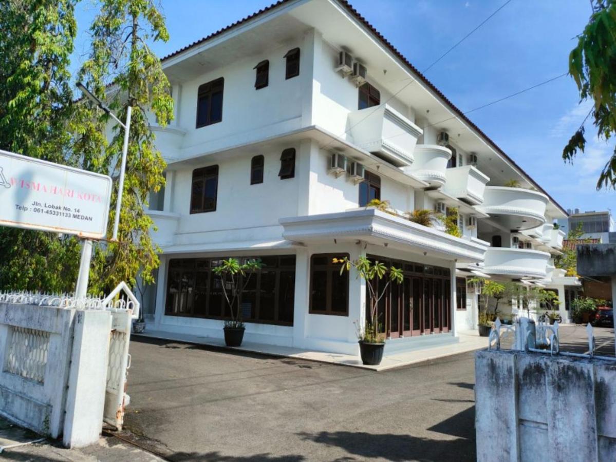 Wisma Hari Kota Medan Buitenkant foto