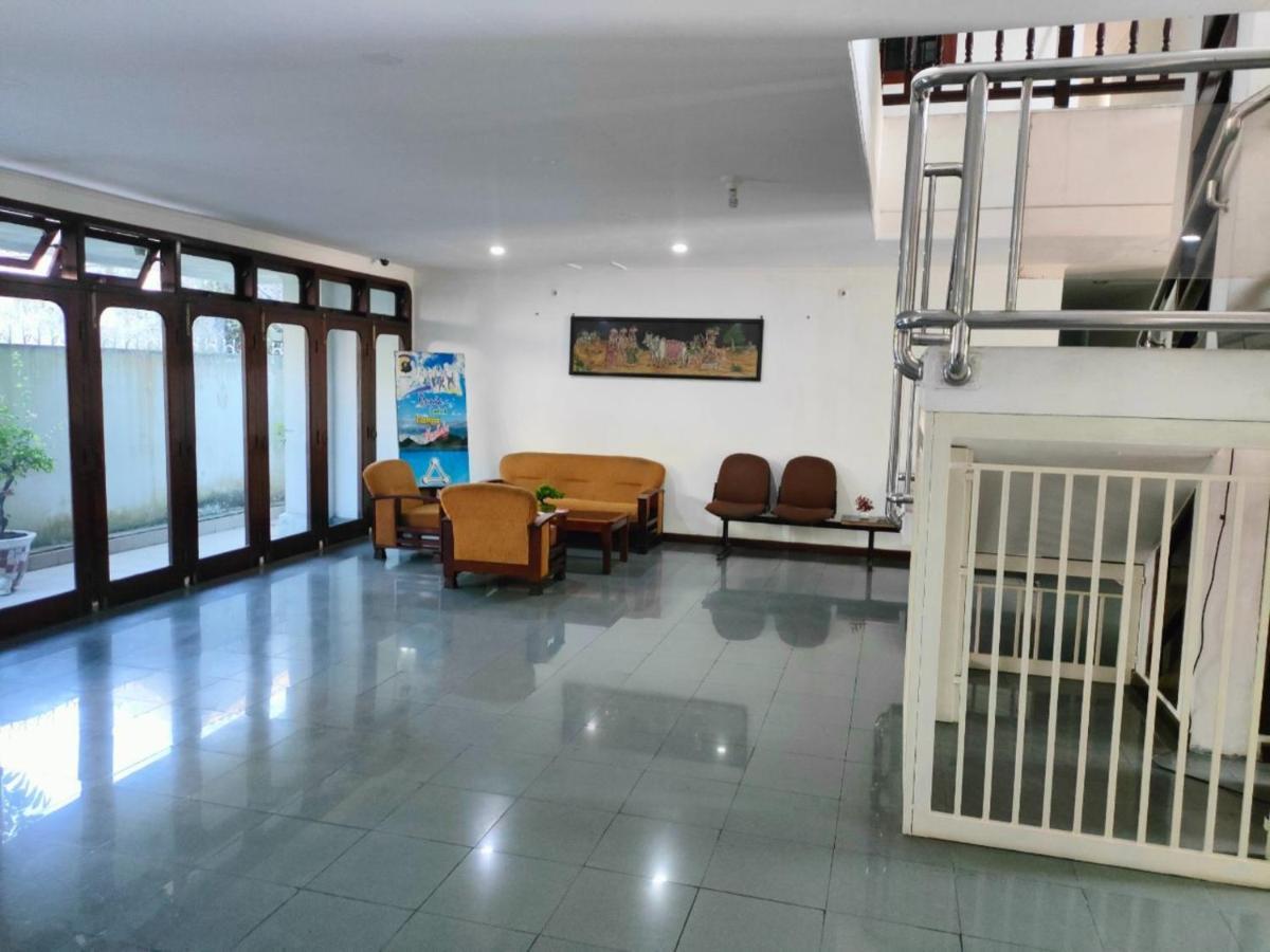 Wisma Hari Kota Medan Buitenkant foto