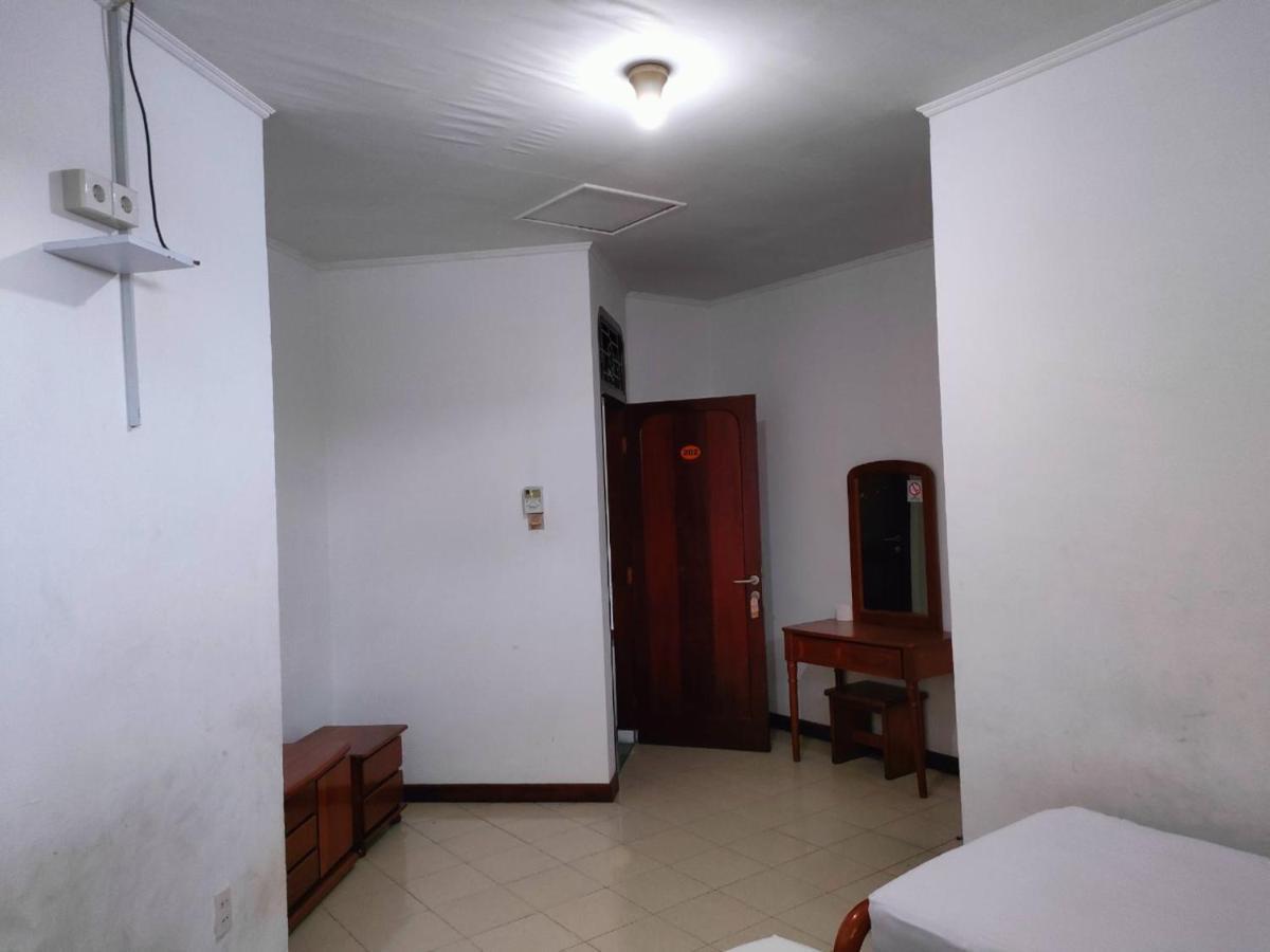 Wisma Hari Kota Medan Buitenkant foto