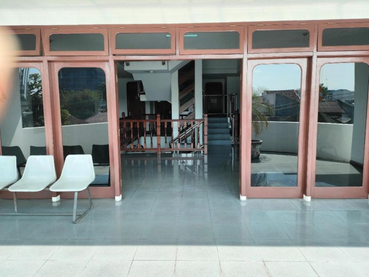 Wisma Hari Kota Medan Buitenkant foto